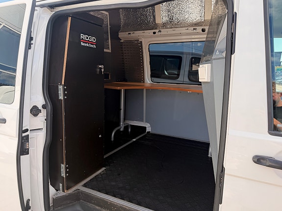 Volkswagen Transporter 23 of 30