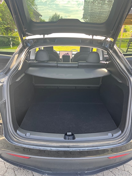 Tesla Model Y 2 of 30