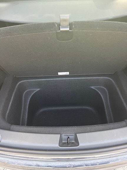 Tesla Model Y 3 of 30