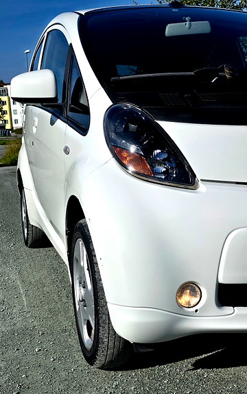 Mitsubishi i-Miev 6 of 24