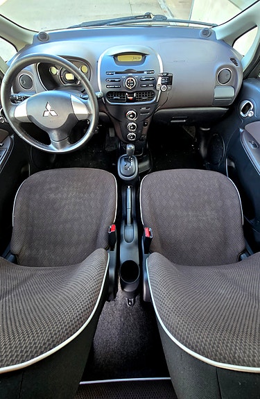 Mitsubishi i-Miev 20 of 24
