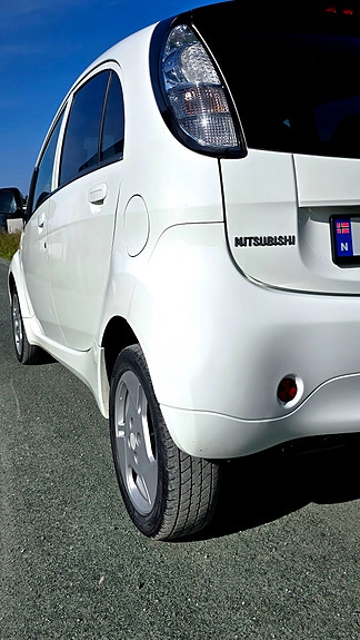 Mitsubishi i-Miev 9 of 24