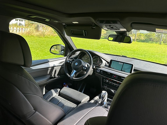 BMW X5 8 of 10