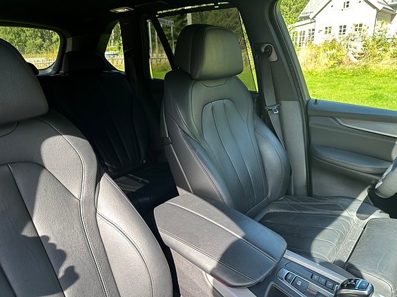 BMW X5 9 of 10