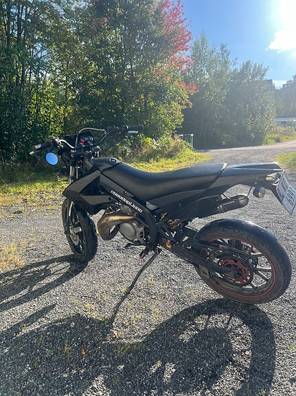 Derbi Type SM 50 Xtreme 3 of 5