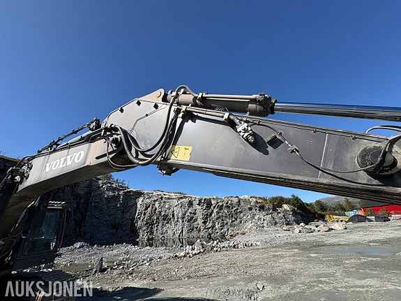 Volvo EC480EL Beltegraver, KM3 HK-feste, 3000 l graveskuffe, sentralsmøring, 11 792 t 12 of 30