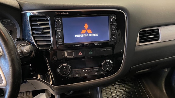 Mitsubishi Outlander 12 of 19