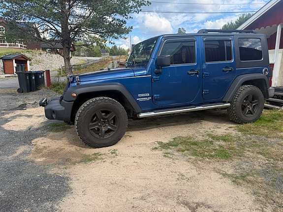 Jeep Wrangler 14 of 19