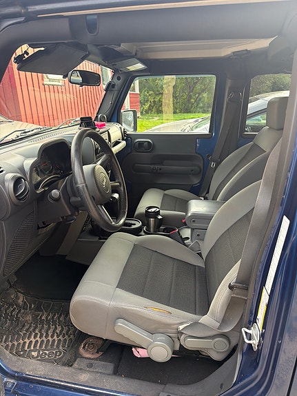 Jeep Wrangler 15 of 19