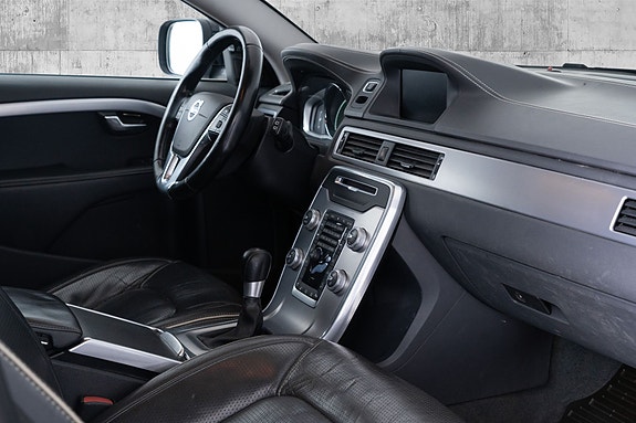 Volvo XC70 26 of 30
