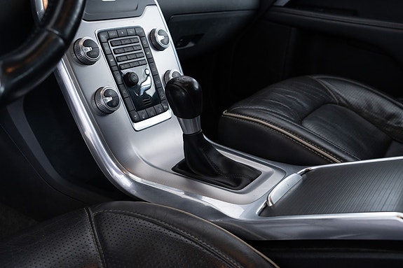 Volvo XC70 16 of 30