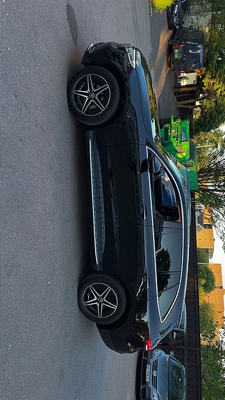 Mercedes-Benz EQC400 3 of 22