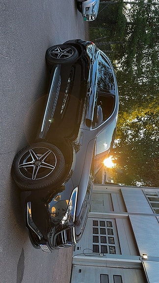 Mercedes-Benz EQC400 6 of 22