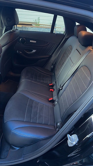 Mercedes-Benz EQC400 22 of 22