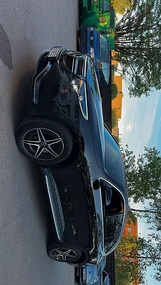 Mercedes-Benz EQC400 7 of 22