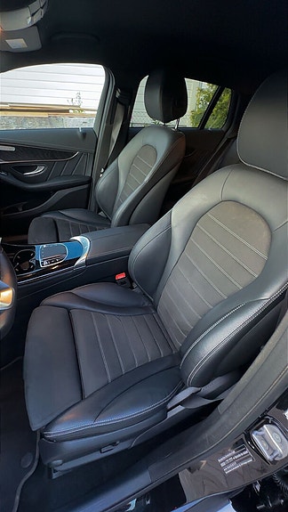 Mercedes-Benz EQC400 21 of 22