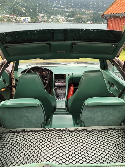 Porsche 928 5 of 16