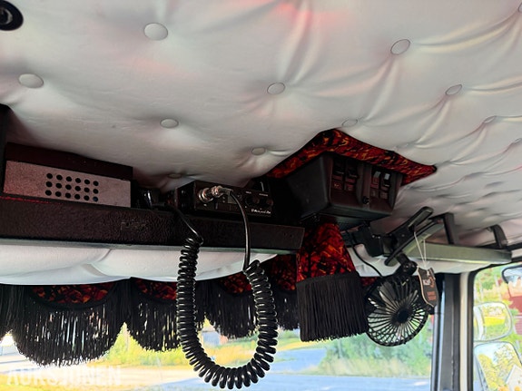 Scania R142M V8 tippbil – 388 hk – bevaringsverdig - omtrekt innvendig! 30 of 30