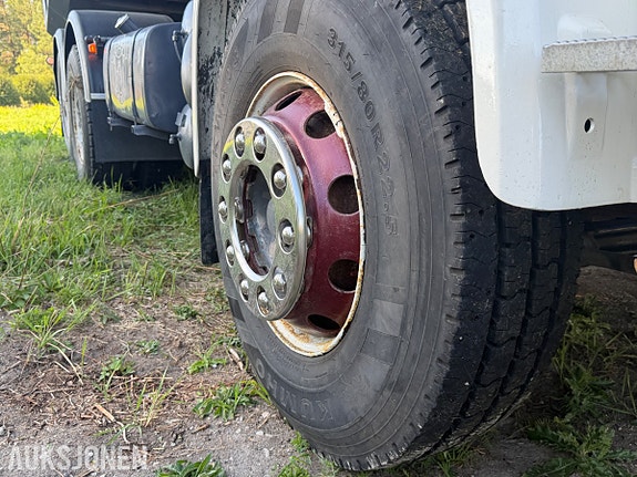 Scania R142M V8 tippbil – 388 hk – bevaringsverdig - omtrekt innvendig! 15 of 30