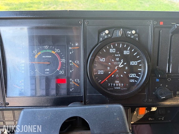 Scania R142M V8 tippbil – 388 hk – bevaringsverdig - omtrekt innvendig! 25 of 30