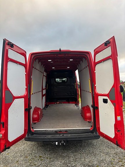 Volkswagen Crafter 35 9 of 17