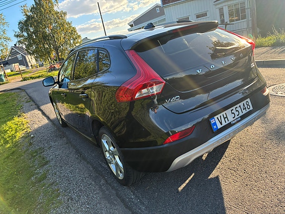 Volvo V40 Cross Country 9 of 30