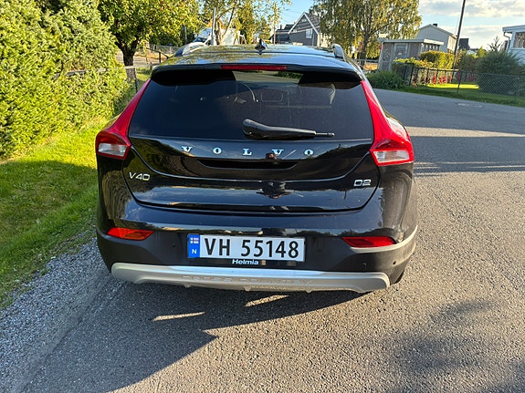 Volvo V40 Cross Country 10 of 30
