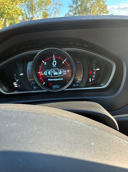 Volvo V40 Cross Country 29 of 30