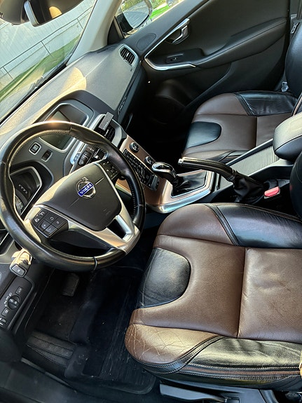 Volvo V40 Cross Country 18 of 30