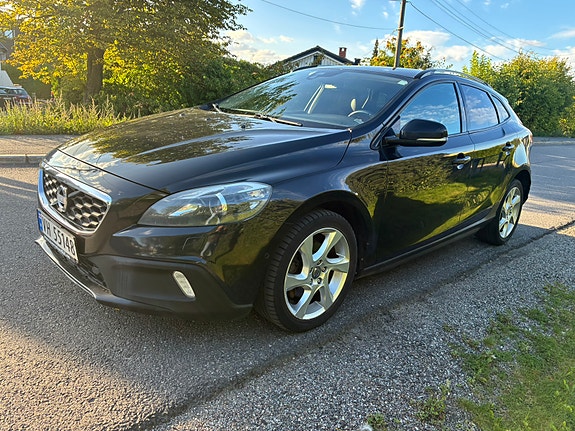 Volvo V40 Cross Country 5 of 30