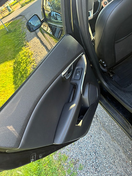 Volvo V40 Cross Country 15 of 30