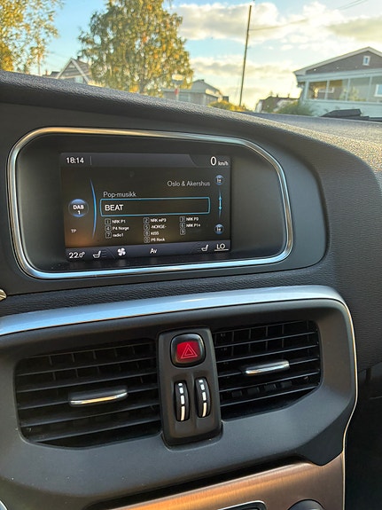 Volvo V40 Cross Country 25 of 30