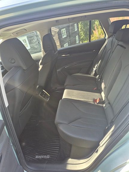 Skoda Enyaq 7 of 10