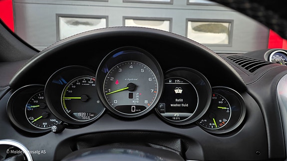Porsche Cayenne 20 of 30
