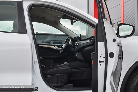 Ford Kuga 11 of 25