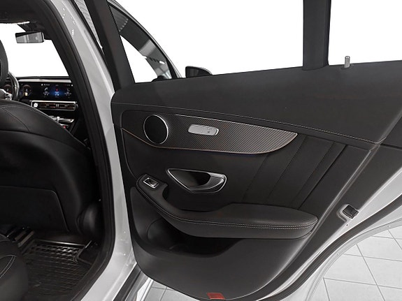 Mercedes-Benz EQC400 28 of 30