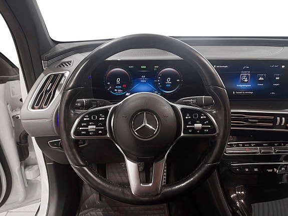 Mercedes-Benz EQC400 18 of 30