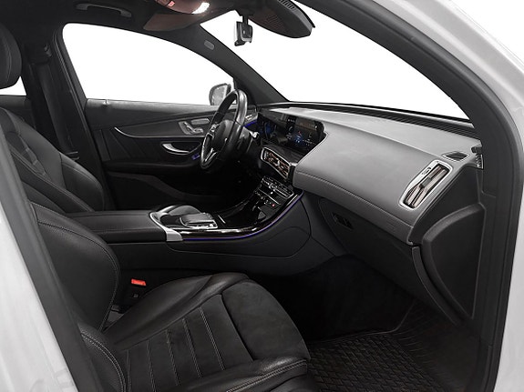 Mercedes-Benz EQC400 24 of 30