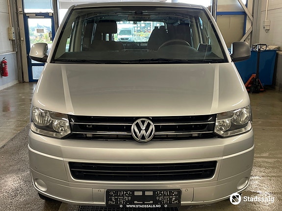 Volkswagen Caravelle 2 of 10