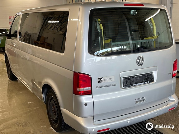 Volkswagen Caravelle 7 of 10