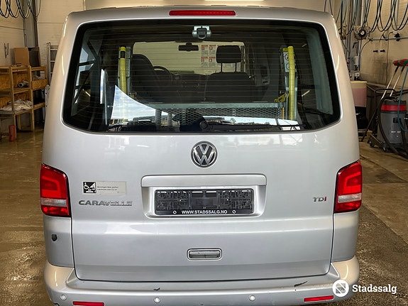 Volkswagen Caravelle 6 of 10