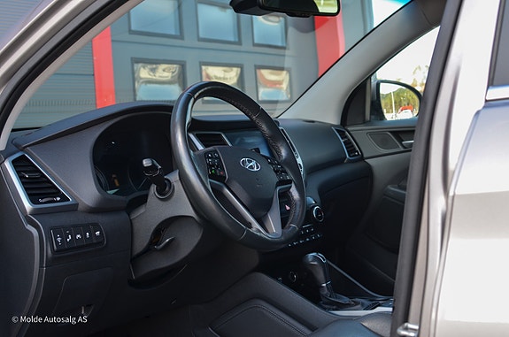 Hyundai Tucson 15 of 25