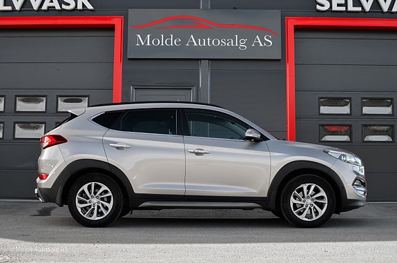 Hyundai Tucson 11 of 25