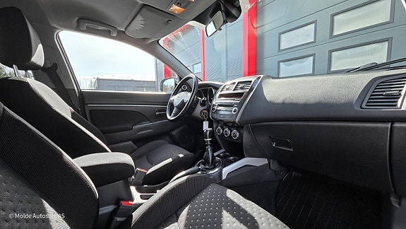 Mitsubishi ASX 13 of 25