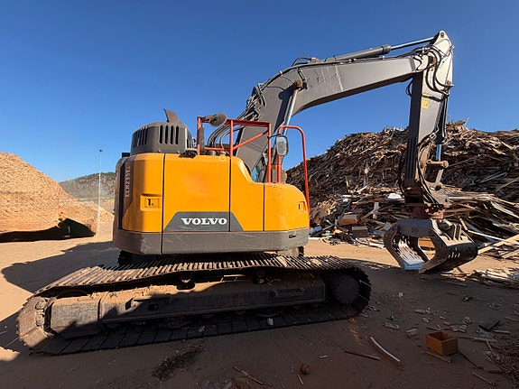 Volvo ECR235EL 2 of 30