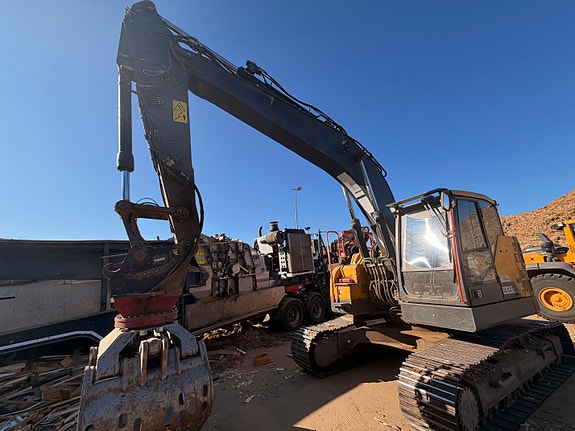 Volvo ECR235EL 11 of 30