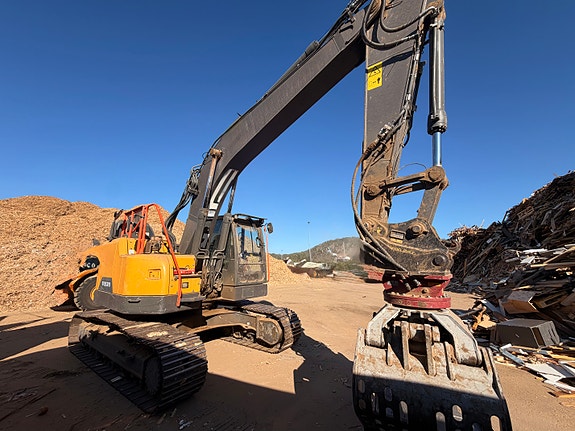 Volvo ECR235EL 14 of 30