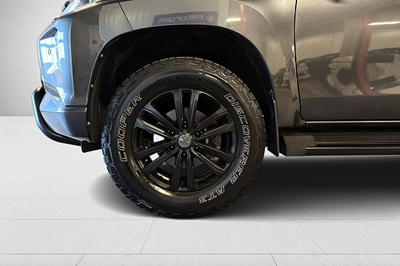 Mitsubishi L200 16 of 30