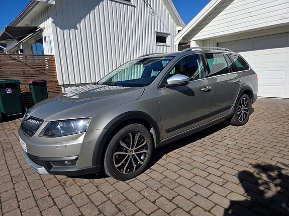 Skoda Octavia 3 of 17