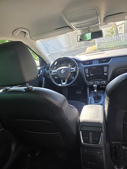 Skoda Octavia 9 of 17